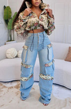 Sunday Affair Floral Jacket & Denim Pant Set