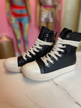 *Pre-Order* Ricky Leather Sneakers- Black